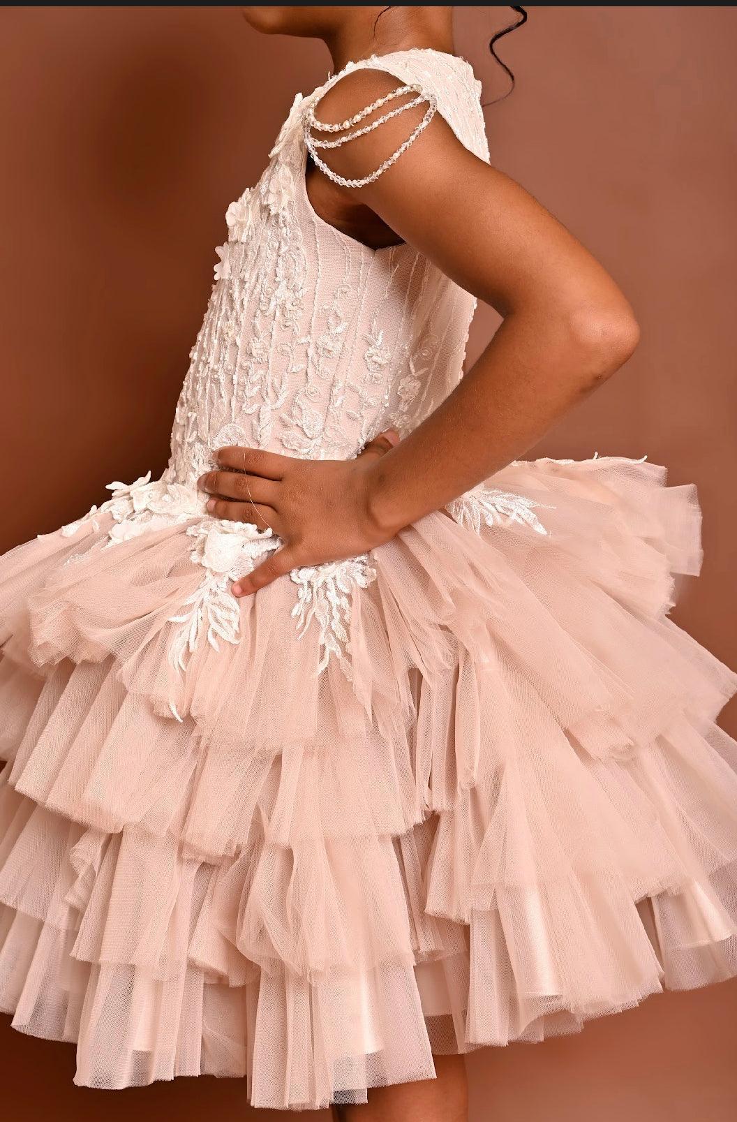 Kola Dress