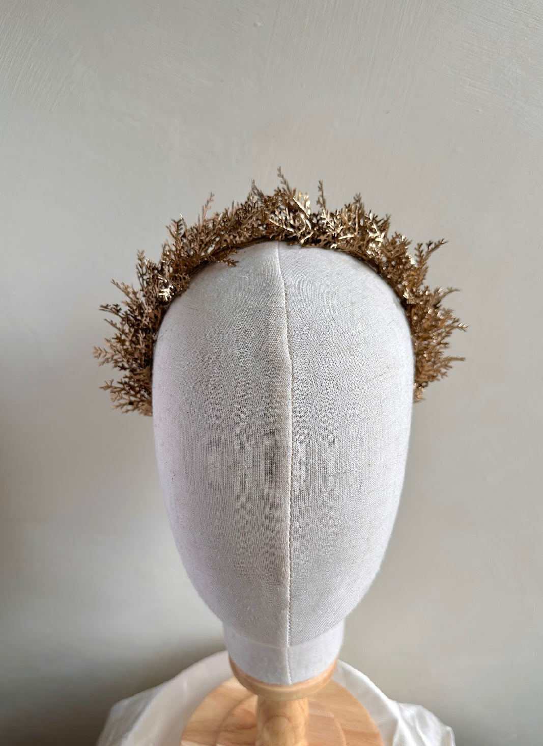 The Aureline Crown