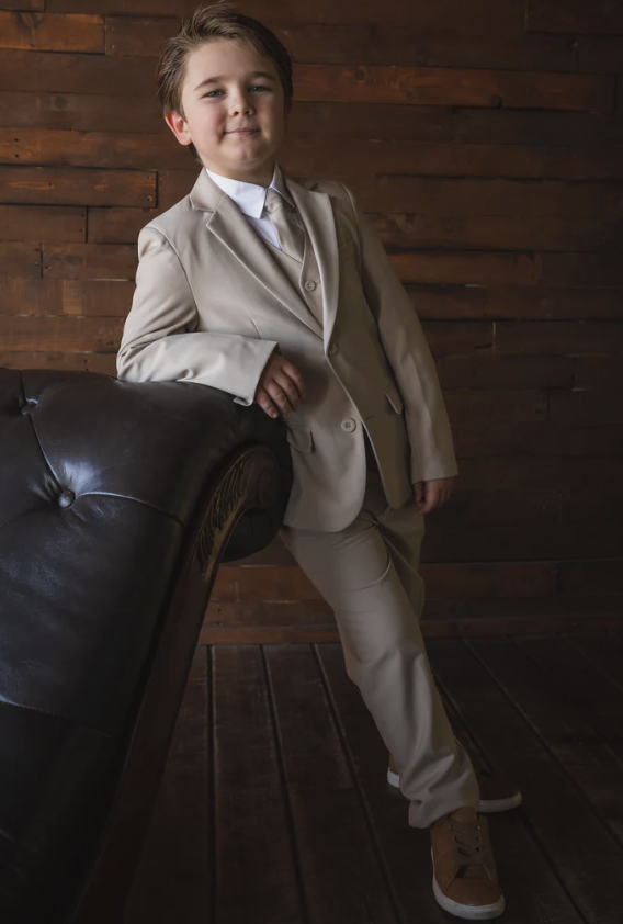 007 Sand Suit