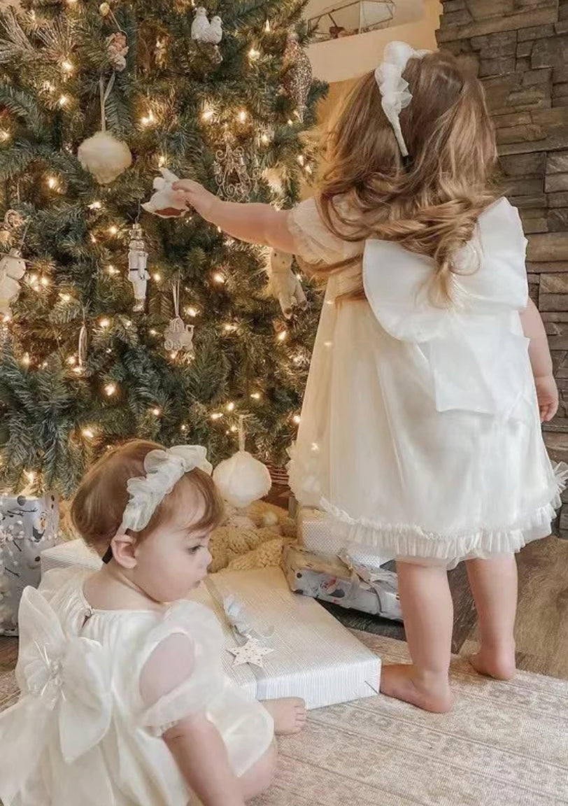 Adorable Angelic Baby Romper with Puff Sleeves and Bow Detai