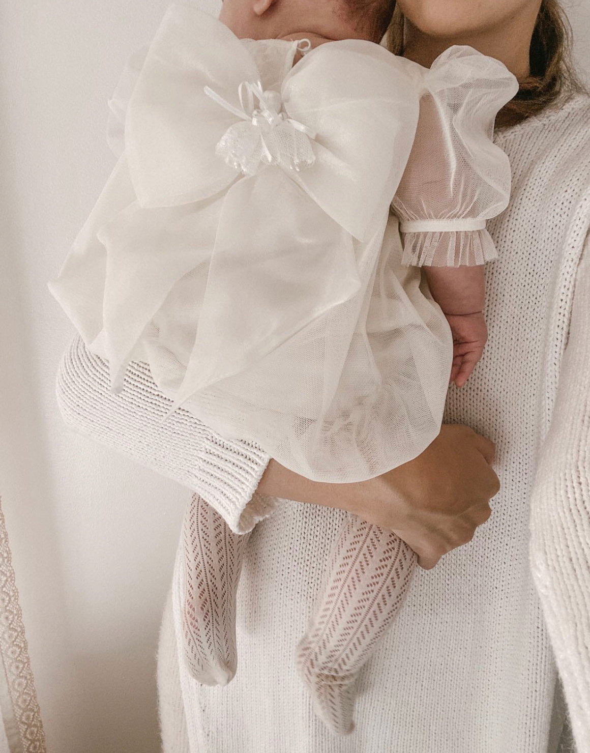 Adorable Angelic Baby Romper with Puff Sleeves and Bow Detai