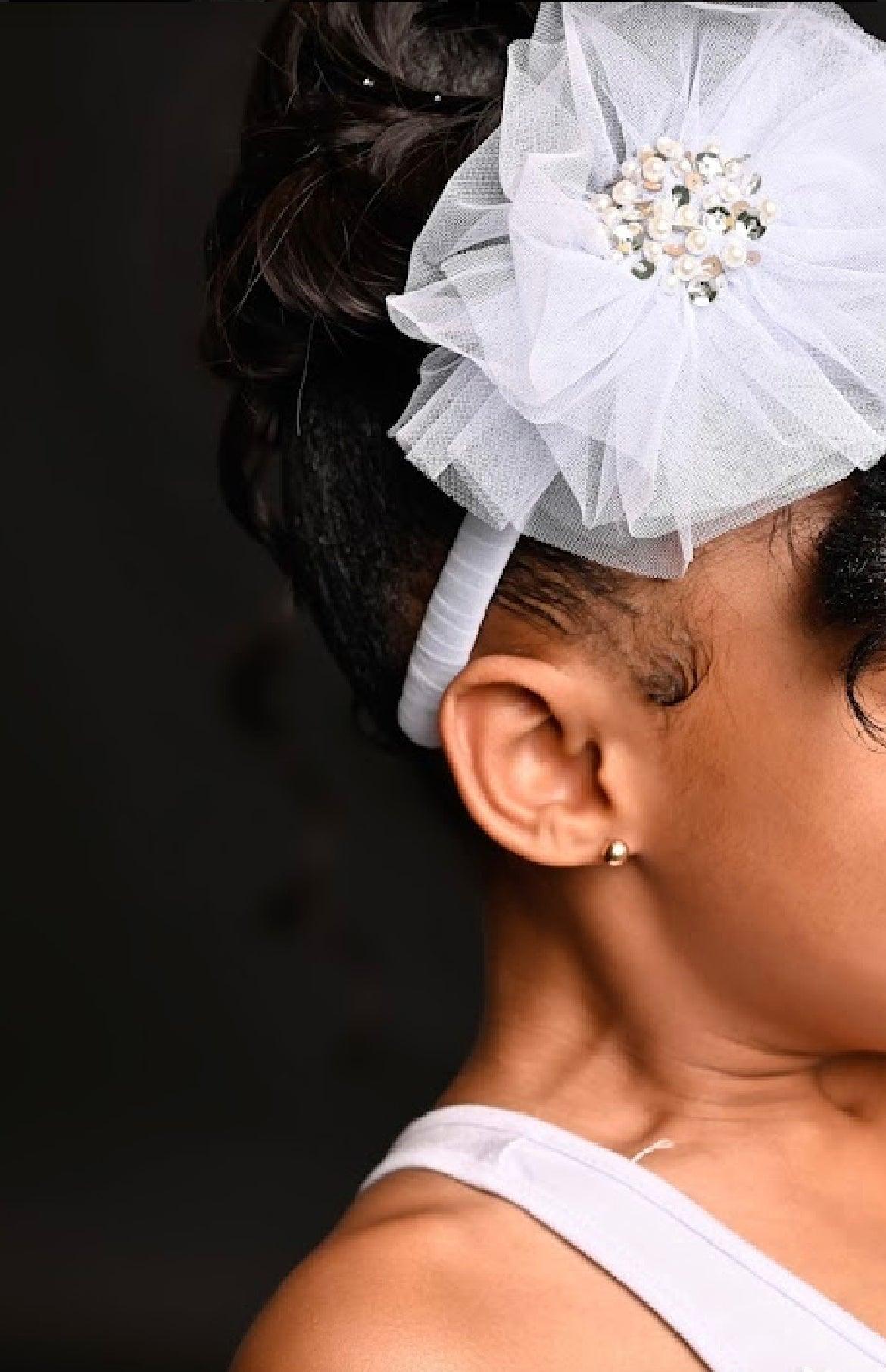 Elegant Tulle and Pearl Flower Headband