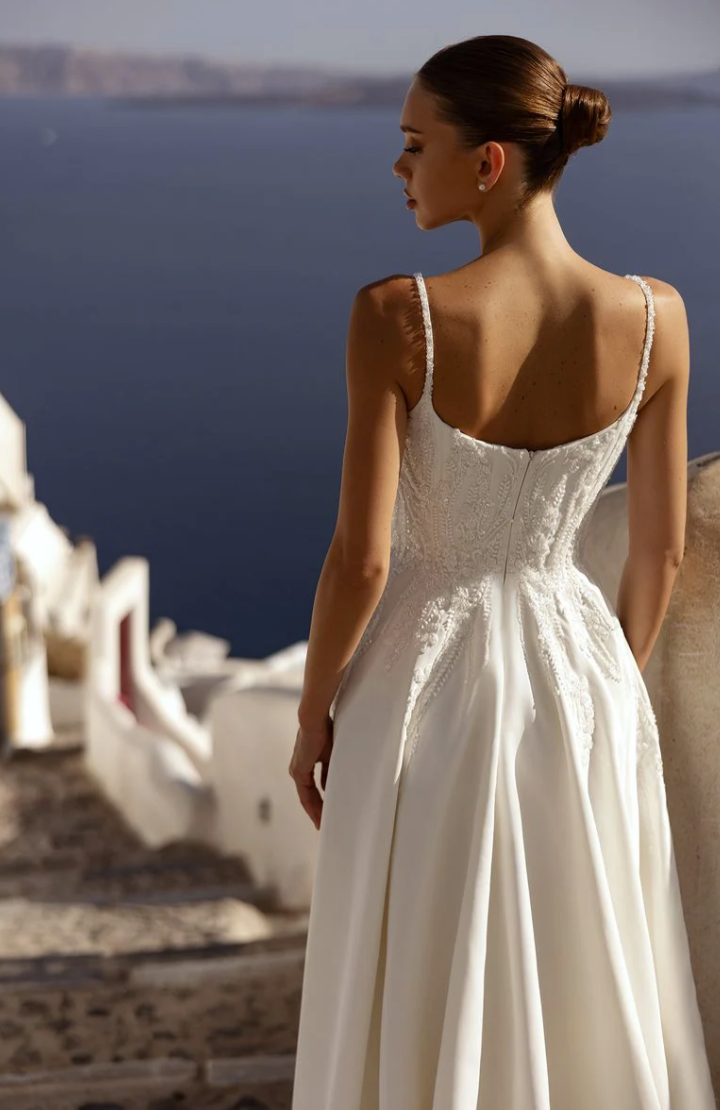 The Seraphina Queen  Gown