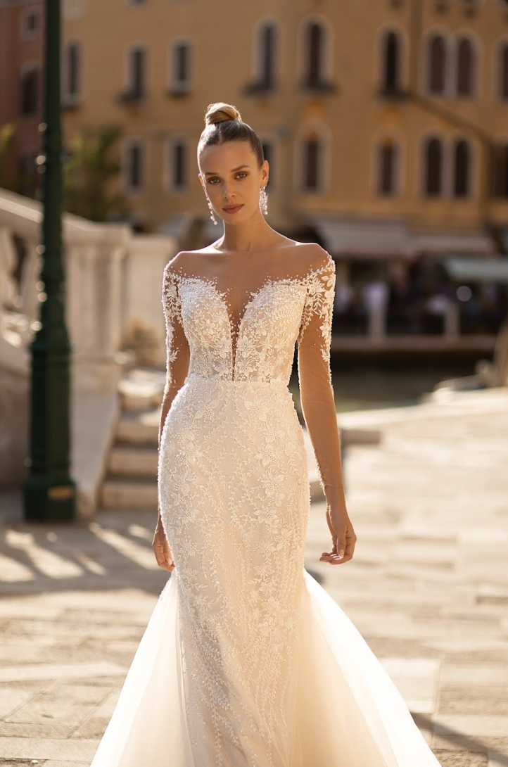 The Maelis Gown