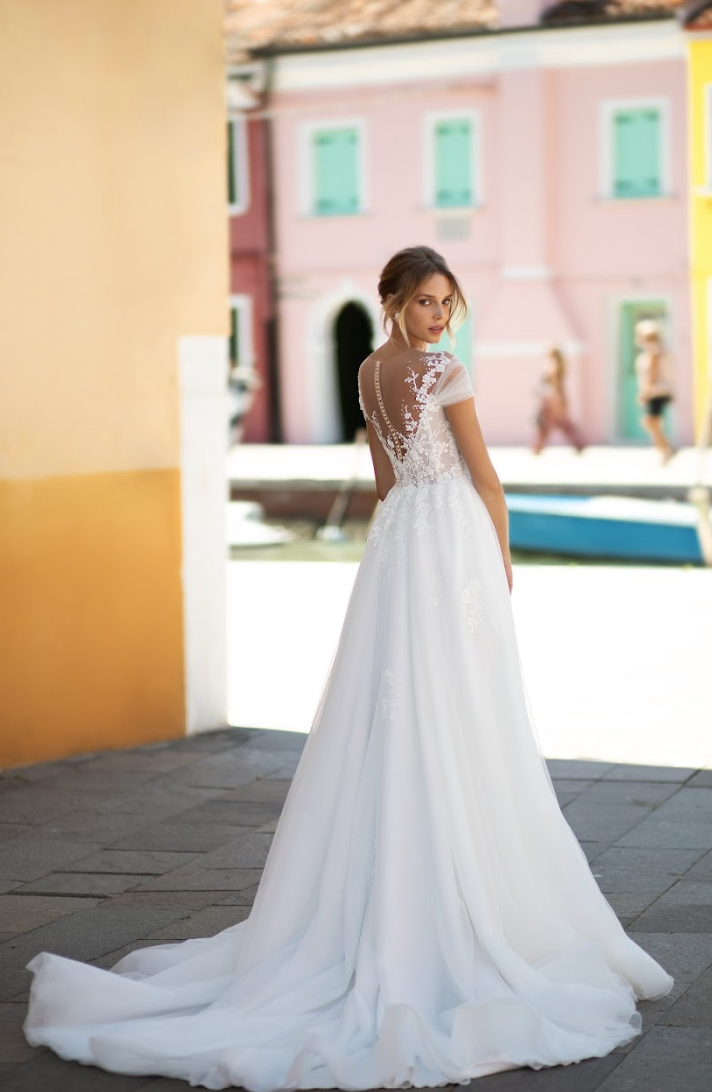 The Evalisse Gown