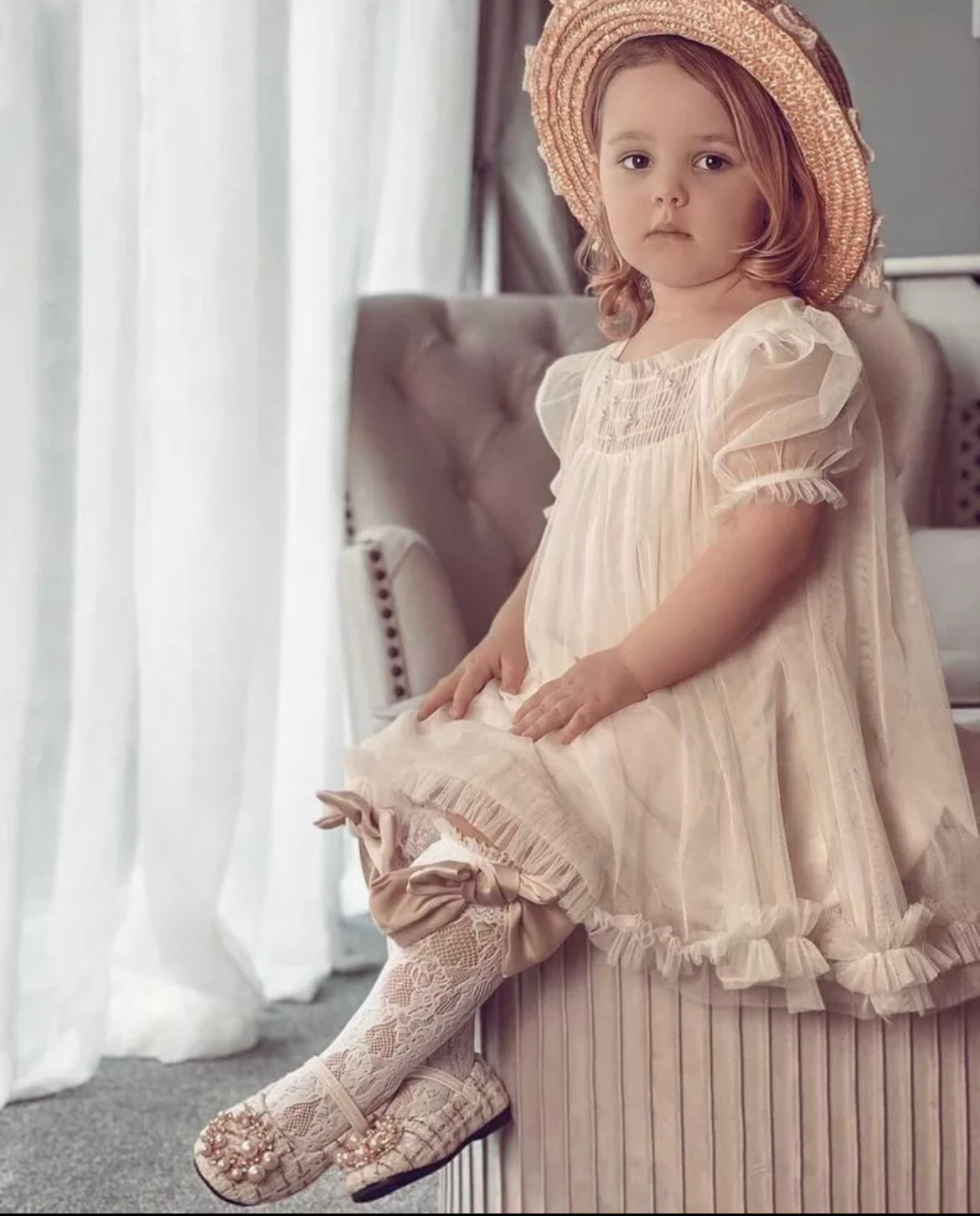 Vintage-Inspired Lace Puff Sleeve Dress with Bow Detail